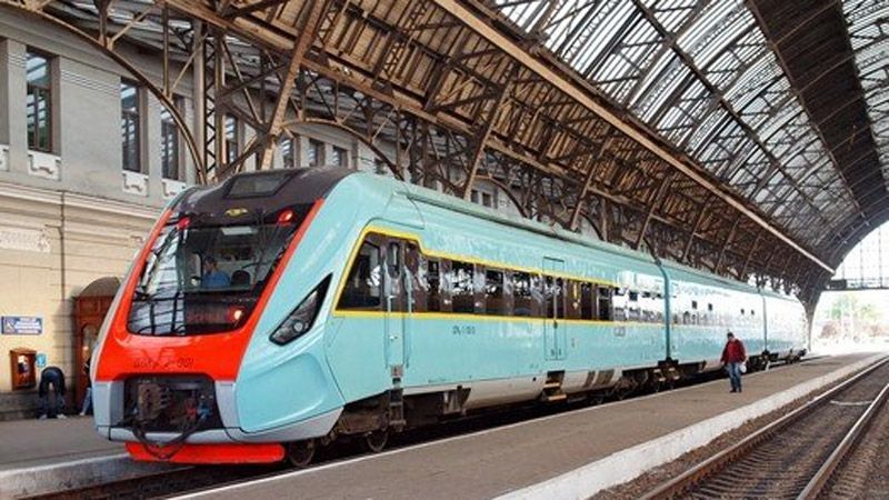 Новий поїзд Крюківського виробництва запустять з Києва до Борисполя до кінця року