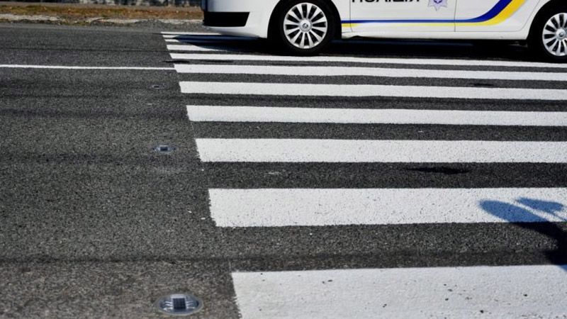 На дорогах Полтавщини вандали знищують світлодіодні вставки