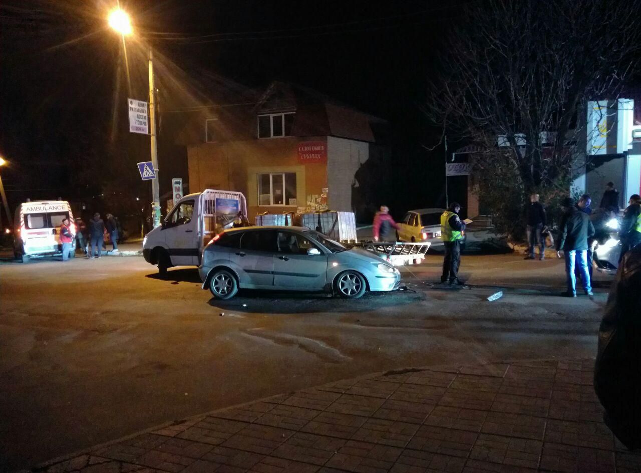 У Кобеляках зіткнулися легковик і вантажівка