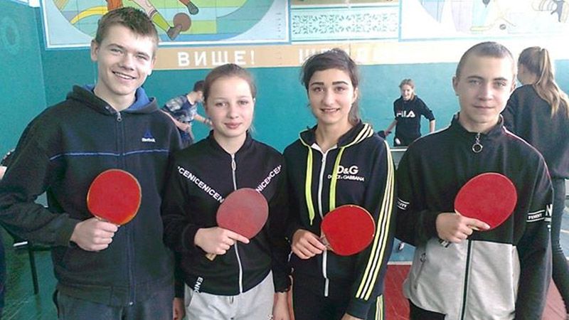 У районних змаганнях з тенісу бутенківська команда заняла друге місце