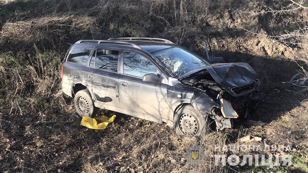 На автодорозі «Горішні Плавні - Дмитрівка» внаслідок ДТП загинув пасажир