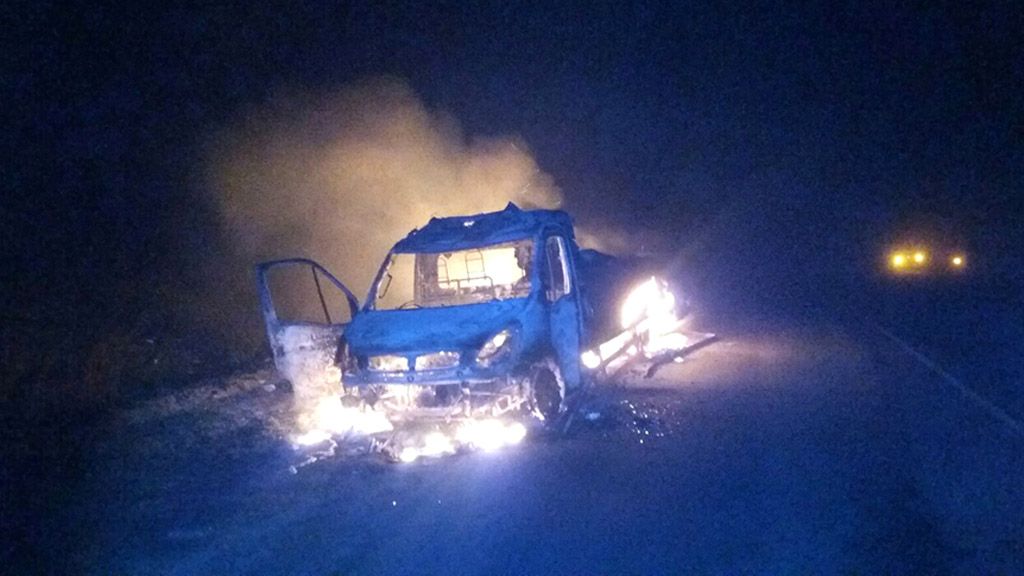 У Новосанжарському районі на ходу загорілася вантажівка