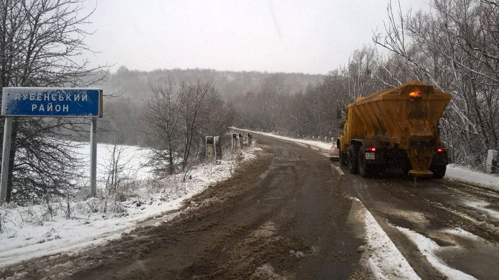 Автомобільні дороги місцевого значення знаходяться в проїзному стані