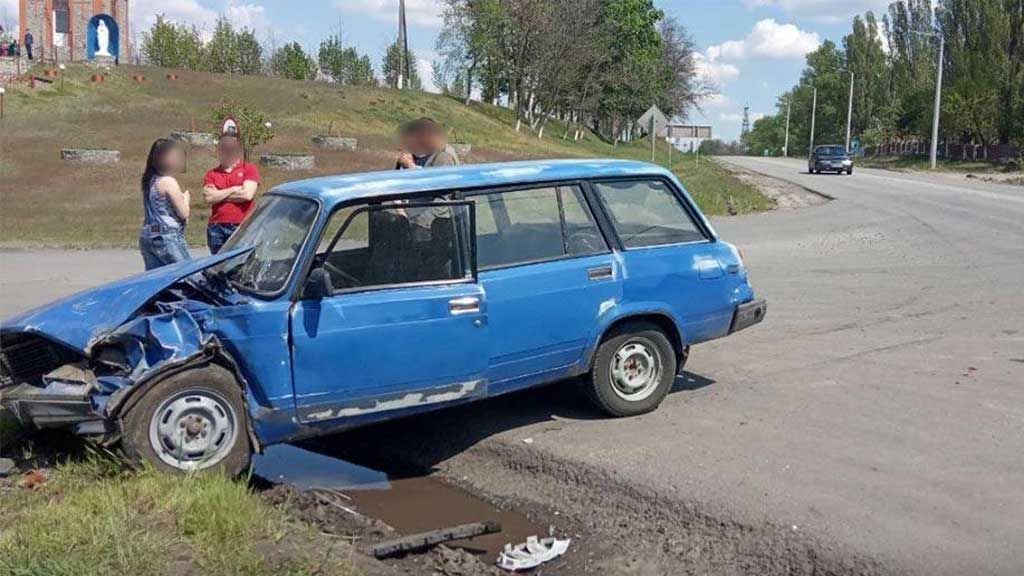 Біля Нових Санжар зіткнулися ВАЗ та Nissan