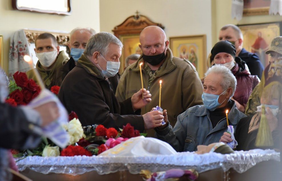 Украинские умершие. В Полтаве простились с бойцом. В Опочке простились с погибшим на Украине. Погибшие на Украине Тихвин.