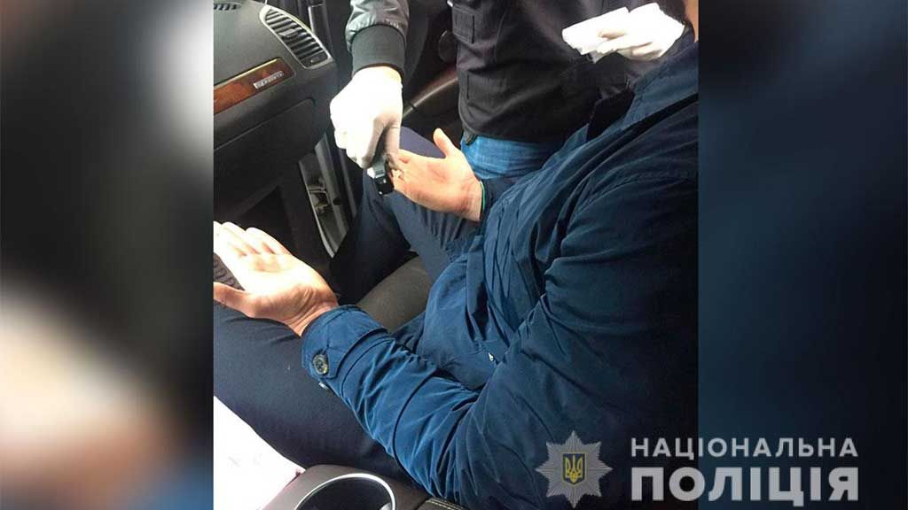 На Полтавщині поліція спільно з УСБУ затримали екс-керівника Департаменту екології на отриманні хабара