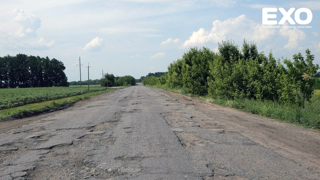 Дорогу на Нехворощу ремонтуватиме «Ростдорстрой», а на Кам’янське — «Трансресурси»