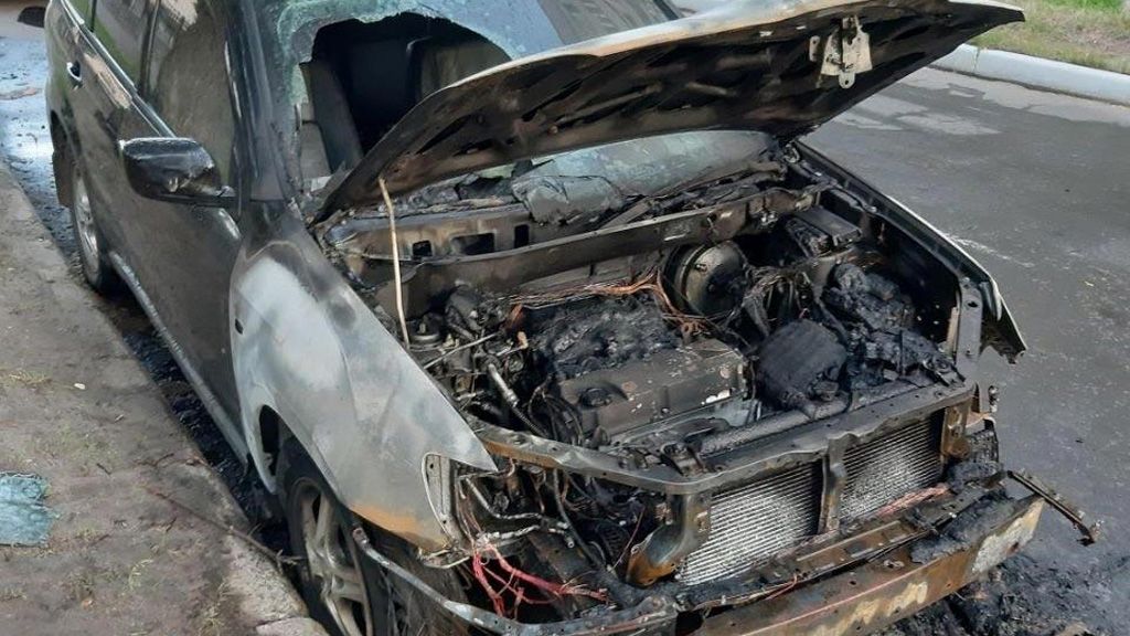 У Кременчуці згорів автомобіль - поліція підозрює підпал