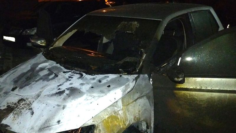 У Кременчуці рятувальники ліквідували пожежу в автомобілі