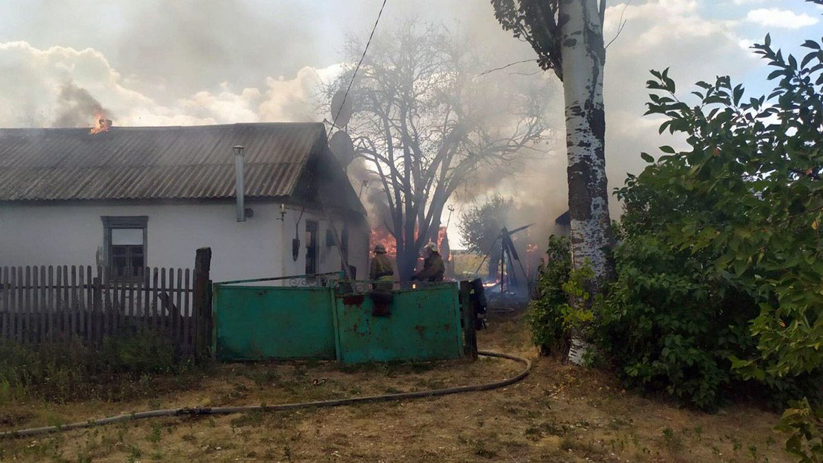 У Царичанському районі у пожежі постраждали двоє пенсіонерів
