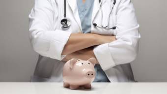 Зарплати медикам буде збільшено вже з 1 вересня