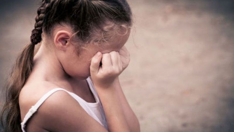 У Новосанжарському районі неповнолітніх хлопців підозрюють у зґвальтуванні 4-річної дівчинки