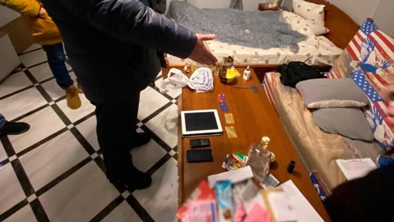 На Полтавщині затримали чоловіка, який викрадав гроші із банківських карток методом скімінга