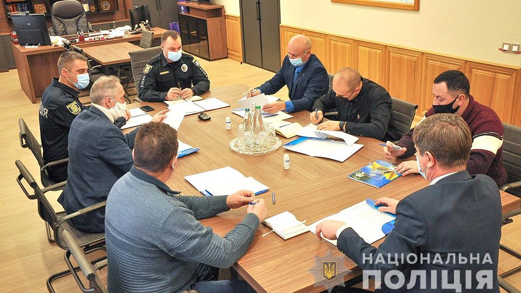 Начальник поліції Полтавщини та керівники територіальних громад підписали меморандуми про співпрацю