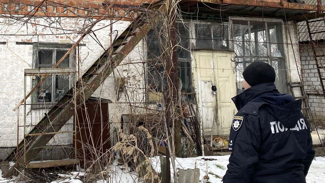 На Полтавщині поліція затримала чоловіка та жінку, які зв’язали, побили та пограбували пенсіонера