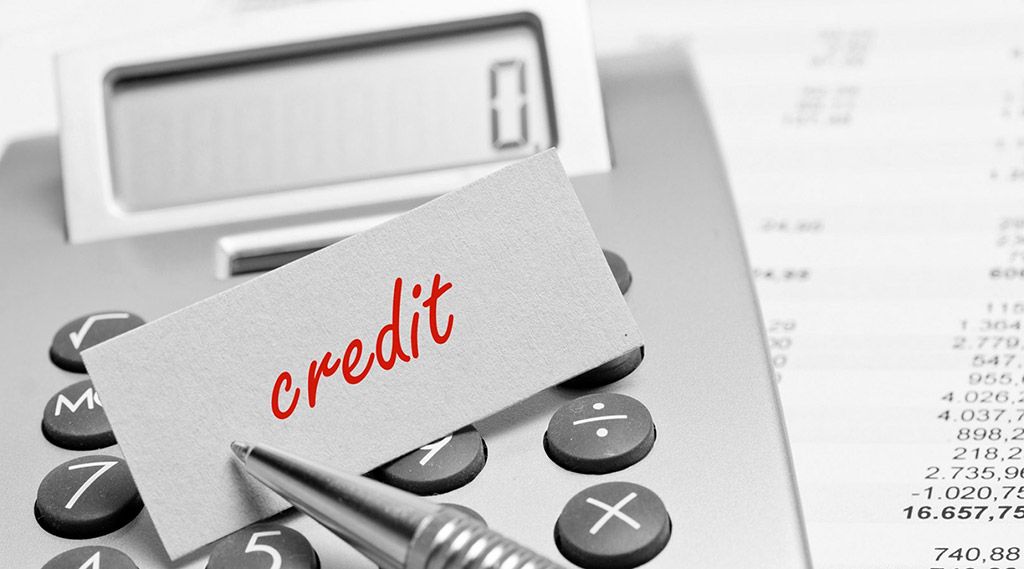 Как онлайн-кредиты влияют на кредитный рейтинг?