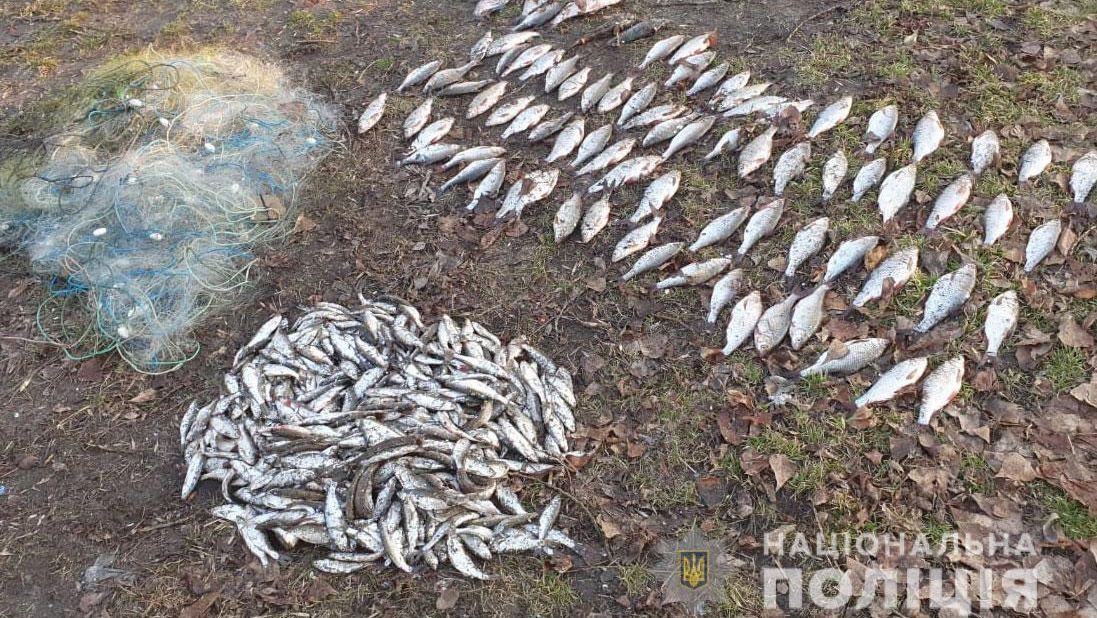 За вихідні на Кременчуцькому водосховищі упіймали двох браконьєрів