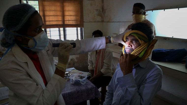 У Індії ті, хто перехворів на COVID-19, ризикують втратити зір