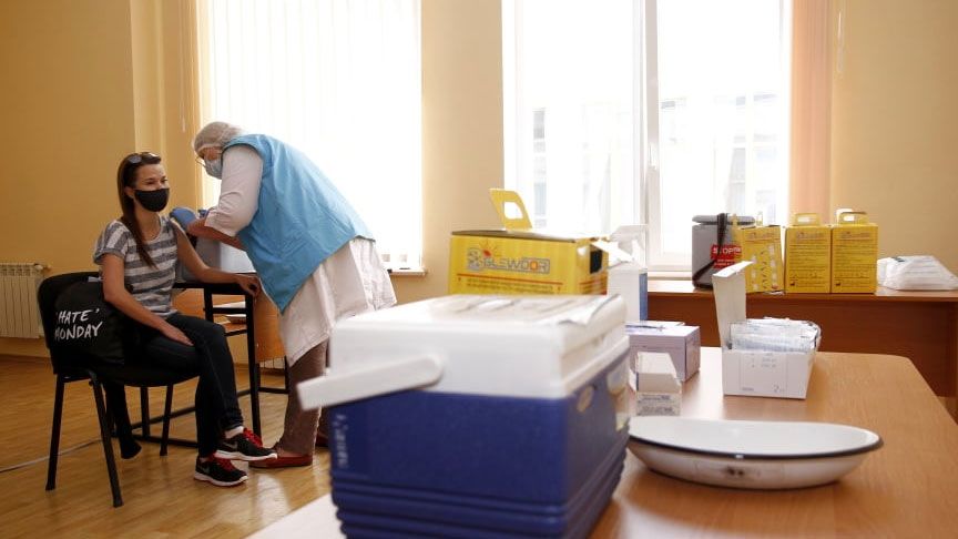 На Полтавщині розпочалася імунізація населення у п’ятьох центрах вакцинації