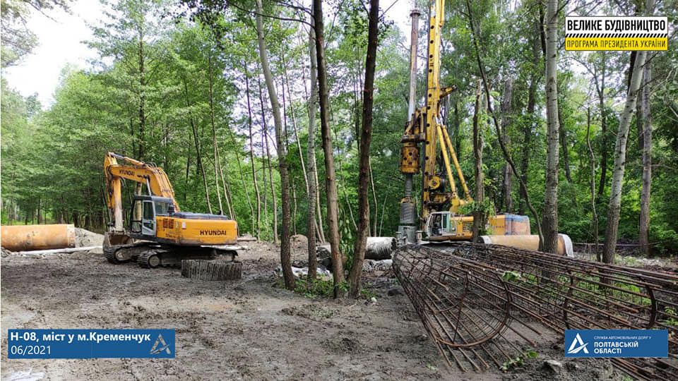 У рамках будівництва мосту у Кременчуці уже випробували буронабивні палі