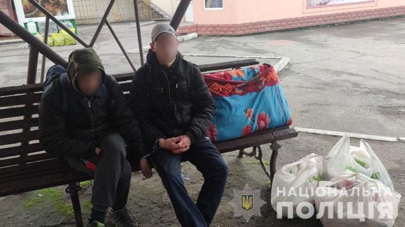 На Миргородщині затримали злодіїв, які за годину обікрали два магазини