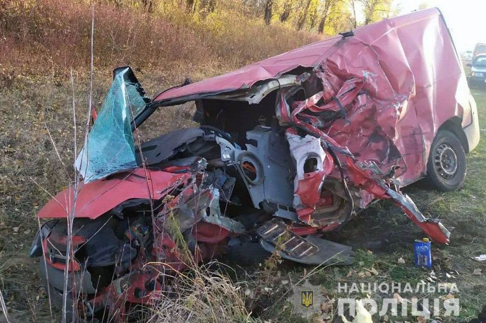 Поліція встановлює обставини ДТП, в якій травмований водій