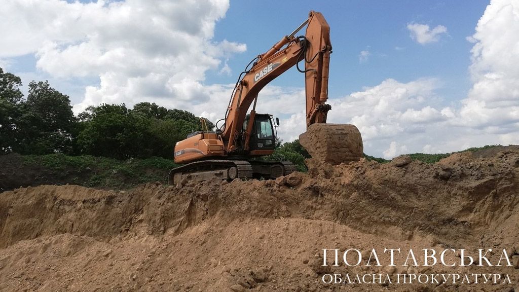 На Полтавщині сільський голова дав добро на копання глини, чим спричинив державі 24 млн. грн. збитків