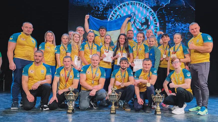 Збірна України з армрестлінгу стала першою в Європі