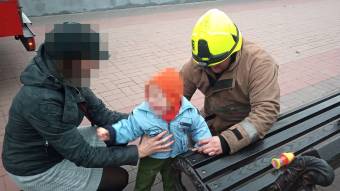 У Кременчуці рятувальниками прийшлося звільняти руку дитини, яка застрягла в лавці