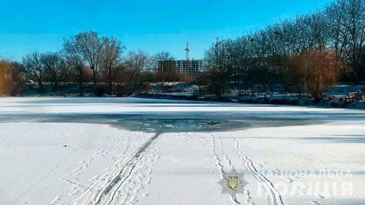 У Полтаві під лід провалився чоловік