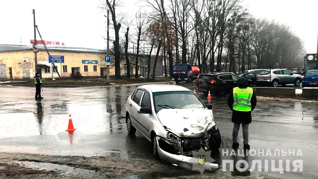 У Полтаві в ДТП постраждали чоловік та дитина