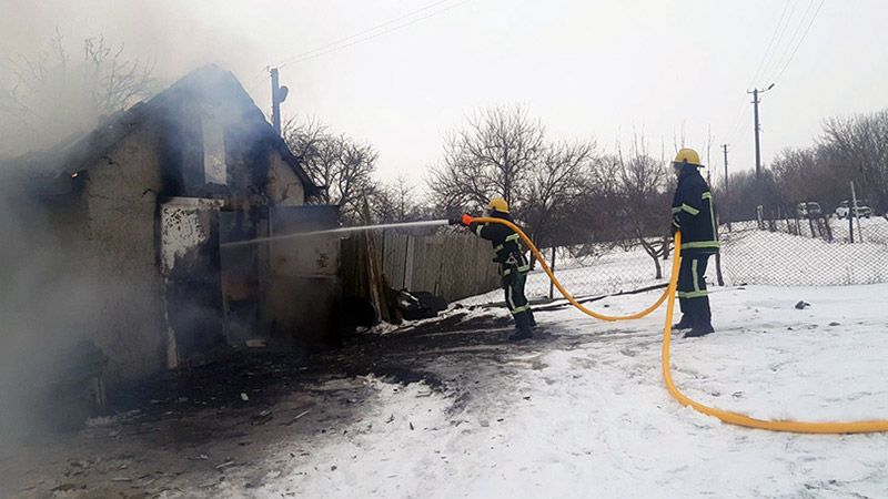 У Новосанжарській ОТГ рятувальники ліквідували пожежу у приватному гаражі