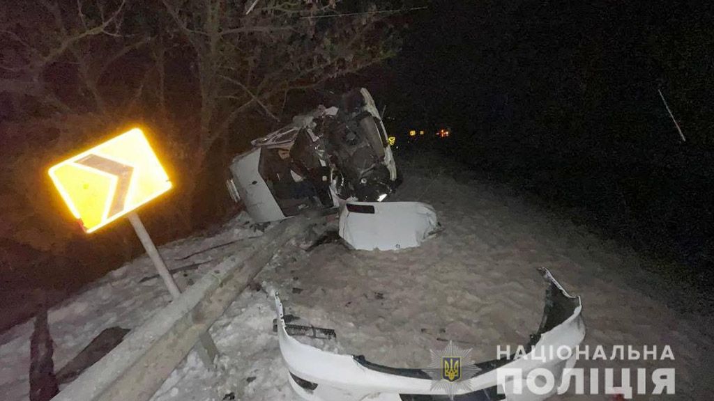 На Полтавщині у страшній аварії травмовано 11 людей