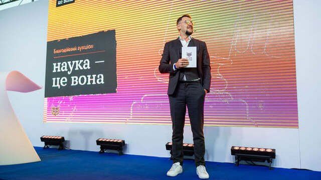 Художественный проект «Наука – это она» вдохновит девушек на выбор STEM-профессий