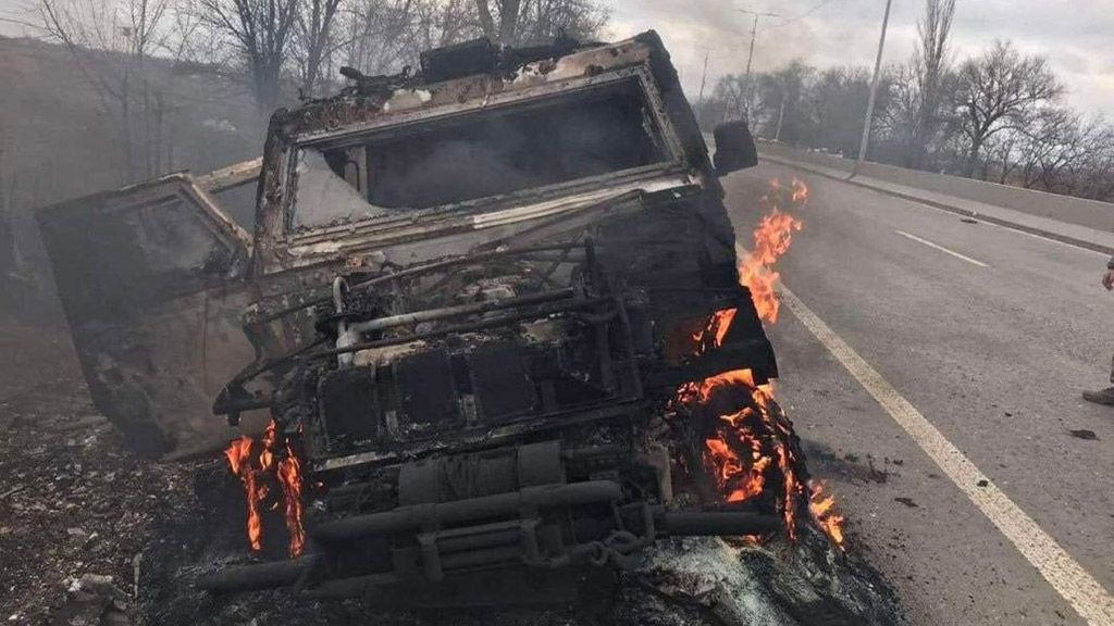 Військові ЗСУ відбили аеропорт Миколаєва і йдуть в ліс шукати розгублених окупантів