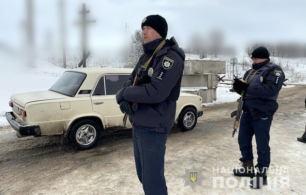 На Полтавщині правоохоронці минулої доби перевірили понад 600 підозрілих осіб