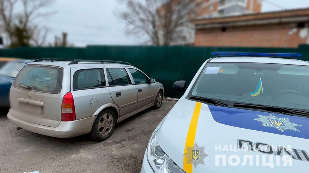 Поліція вилучила автомобілі у трьох мешканців Миргородщини, які сіли за кермо напідпитку