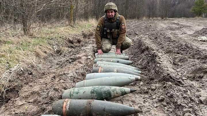 На Донбасі сили ворогів шукають слабкі місця у нашій обороні: відбито 10 атак