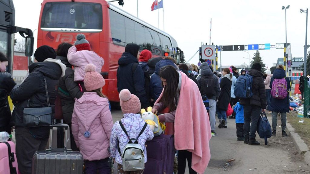 Понад 2 мільйонів людей зареєструвались як внутрішньо переміщені особи після впровадження воєнного стану