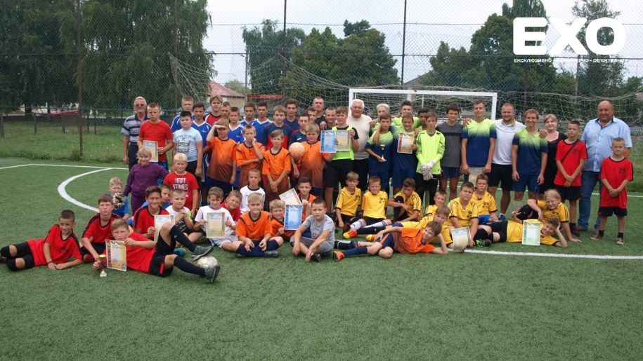 У Нехворощі провели футбольний турнір до Дня молоді