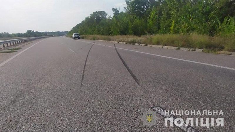 На Лубенщині автомобіль KIA злетів з дороги - травмовано пасажирку