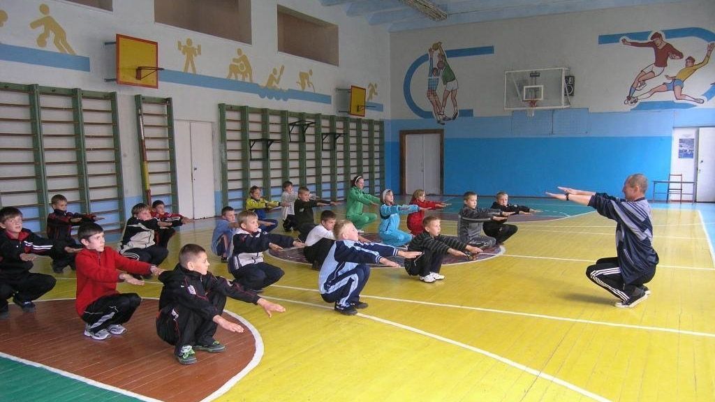 Учителів фізкультури та вихователів дитсадків можуть звільнити від мобілізації