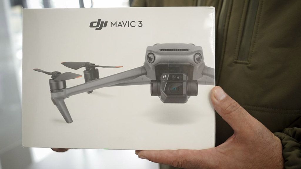 Полтавським військовим передали сучасні рації Motorola та дрони DJI Mavic 3