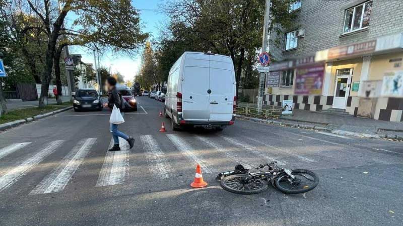 У Кременчуці в ДТП травмовано велосипедиста