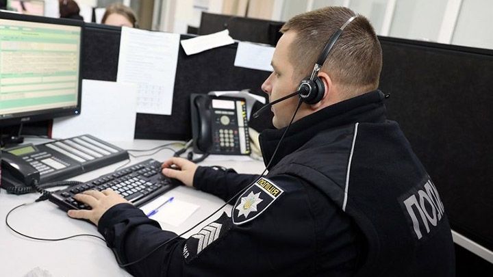 Поліція публікує список резервних телефонів