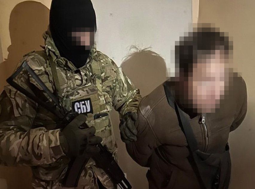 СБУ затримала російського агента, який розвідував місця розташування озброєння ЗСУ на Київщині 
