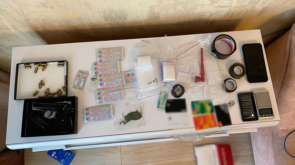 У Полтаві поліція затримала трьох «наркозакладчиків»