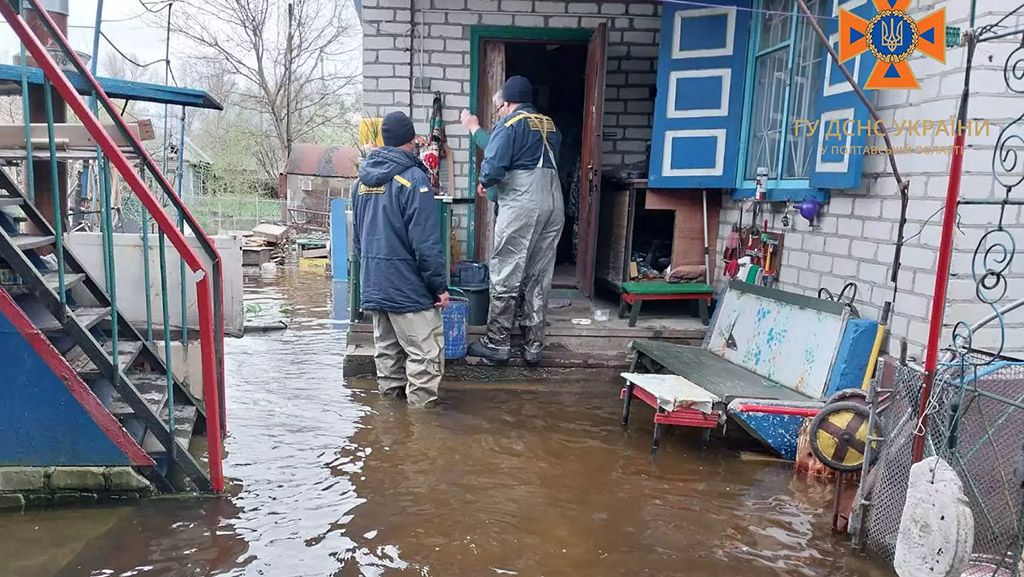 Частину Кременчуцького району затопило – працюють рятувальники