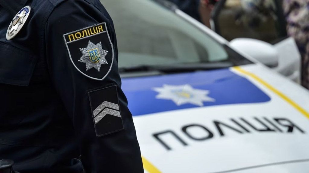 Поліція Полтави затримала чоловіка за напад на поліцейського