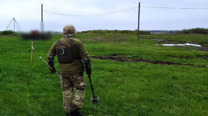 Поліцейські-вибухотехніки Полтавщини допомагають розміновувати Харківську область